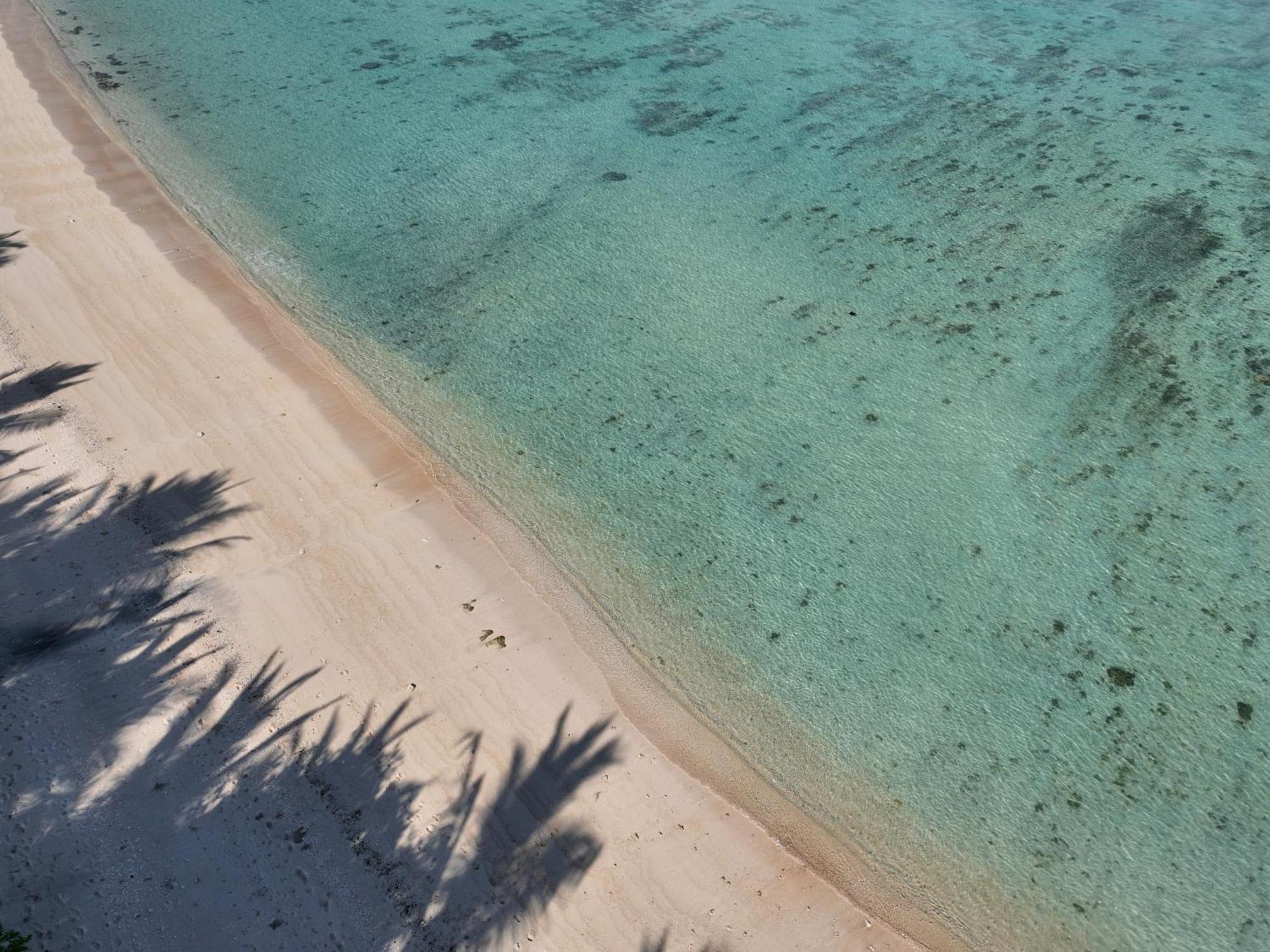 ميامو بيتش لودج Jereweh المظهر الخارجي الصورة